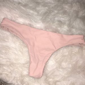 Skimpy Swim bottoms 😉